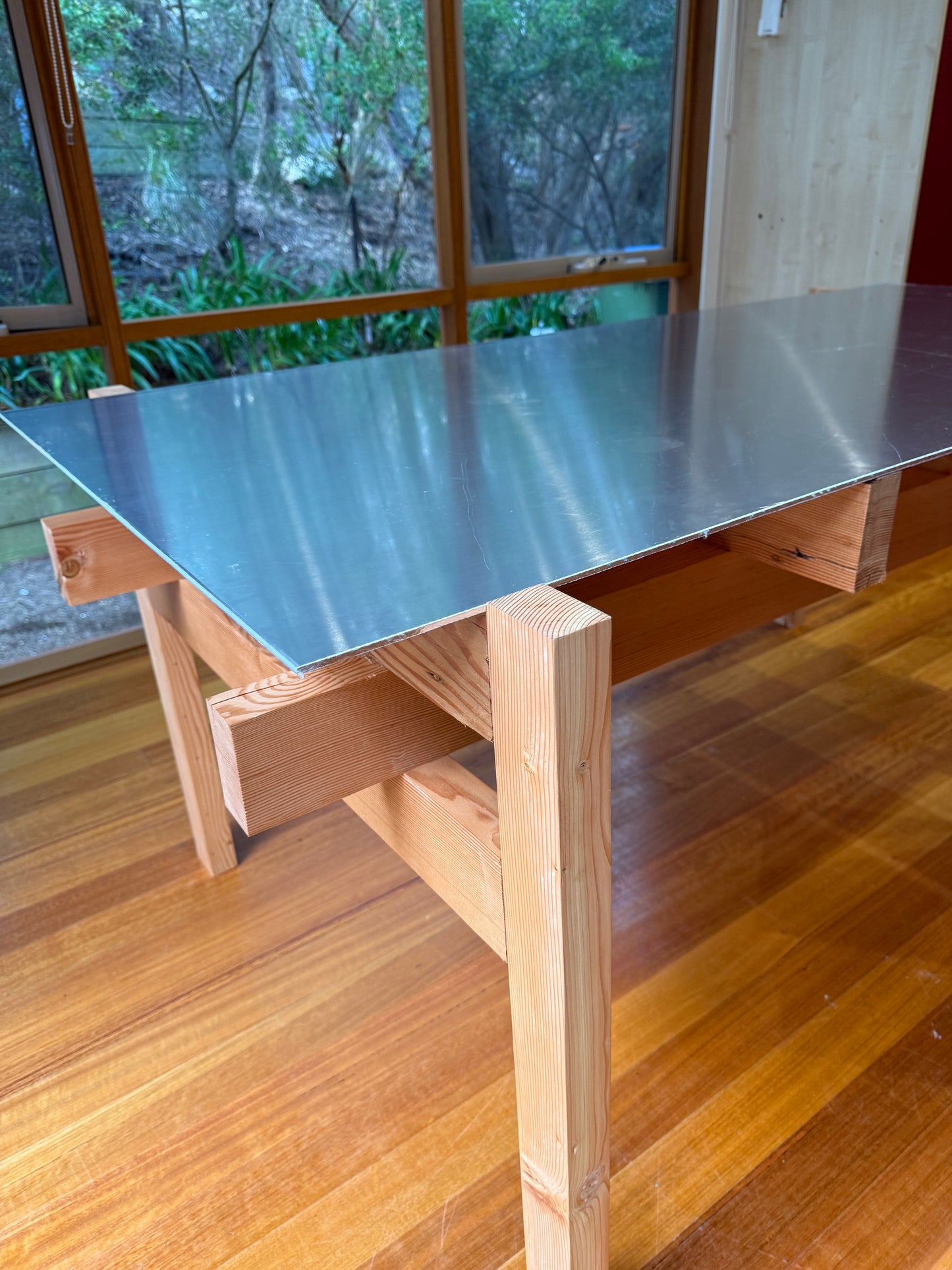 Aluminium + Oregon Table