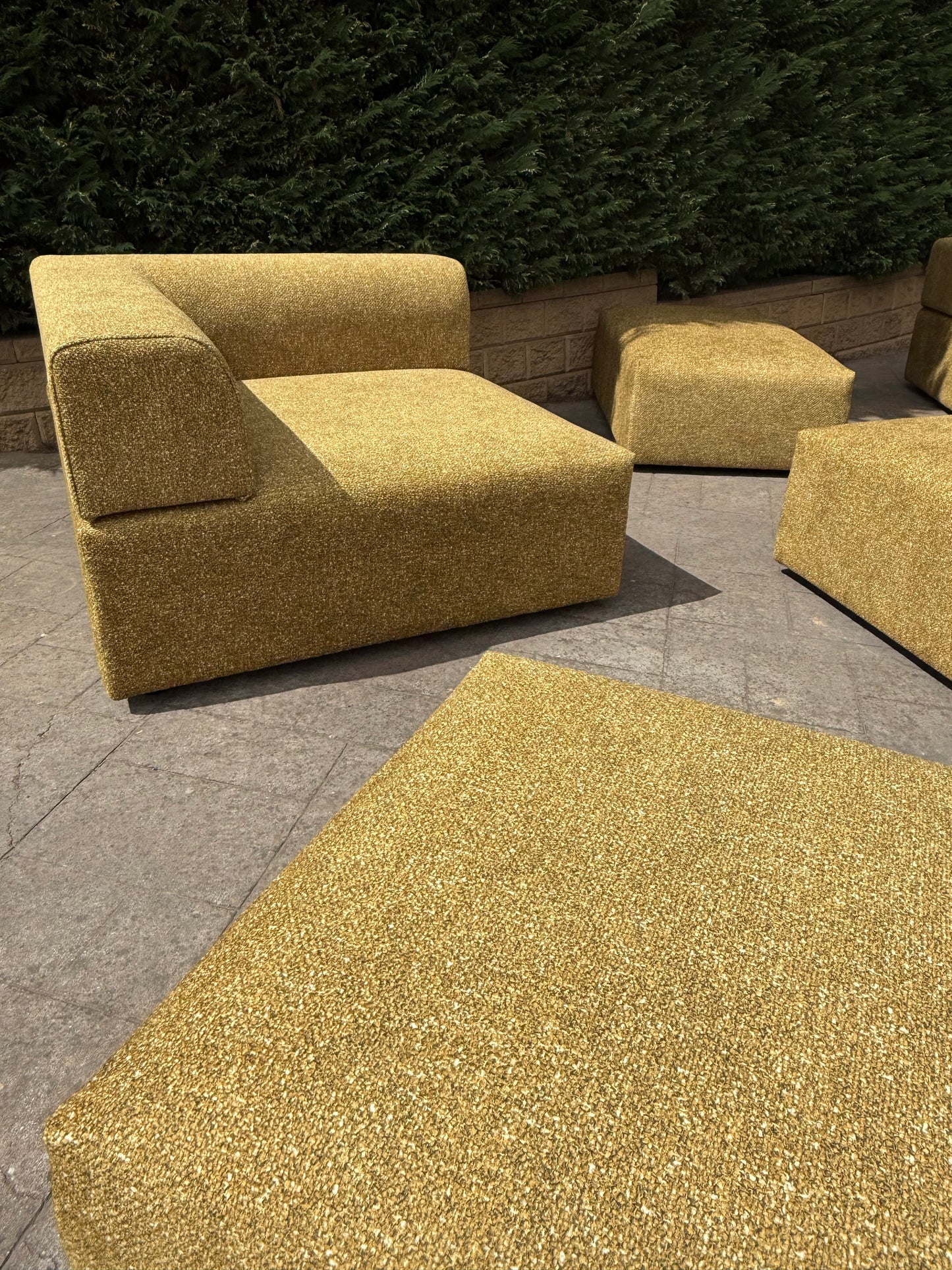 Large Six Piece Modular Set