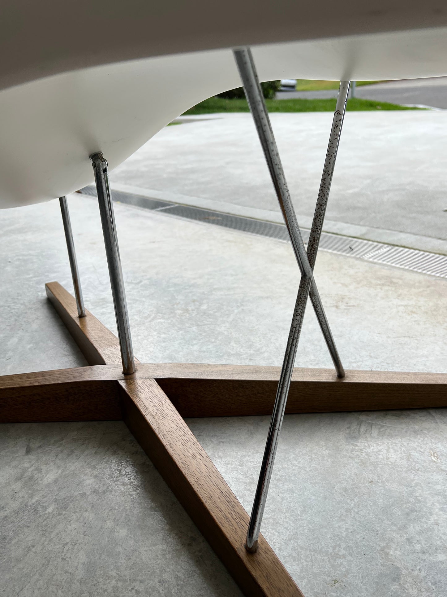 Eames La Chaise Chair