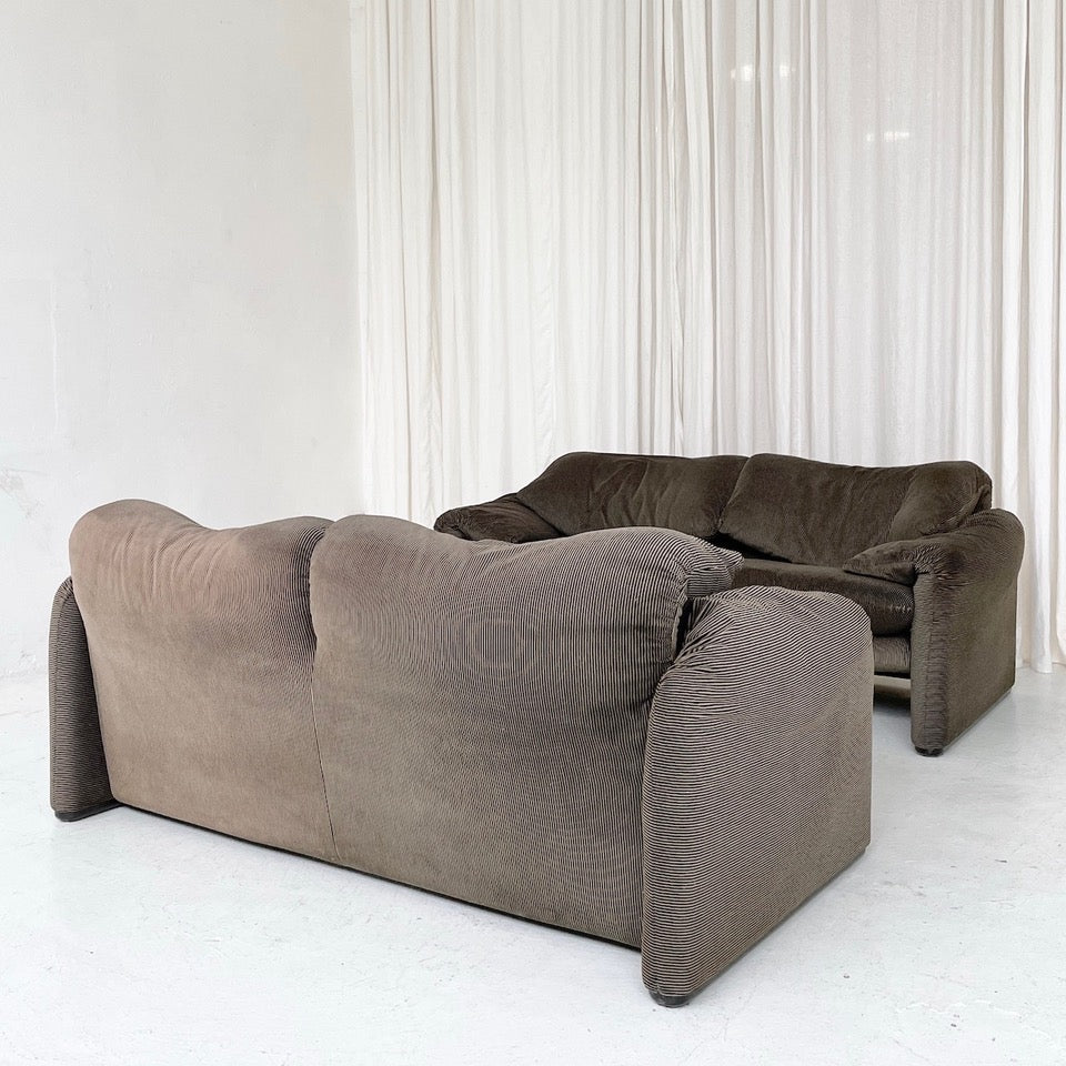 Set of Two Maralunga Sofas by Vico Magistretti for Cassina, Italy 1970s