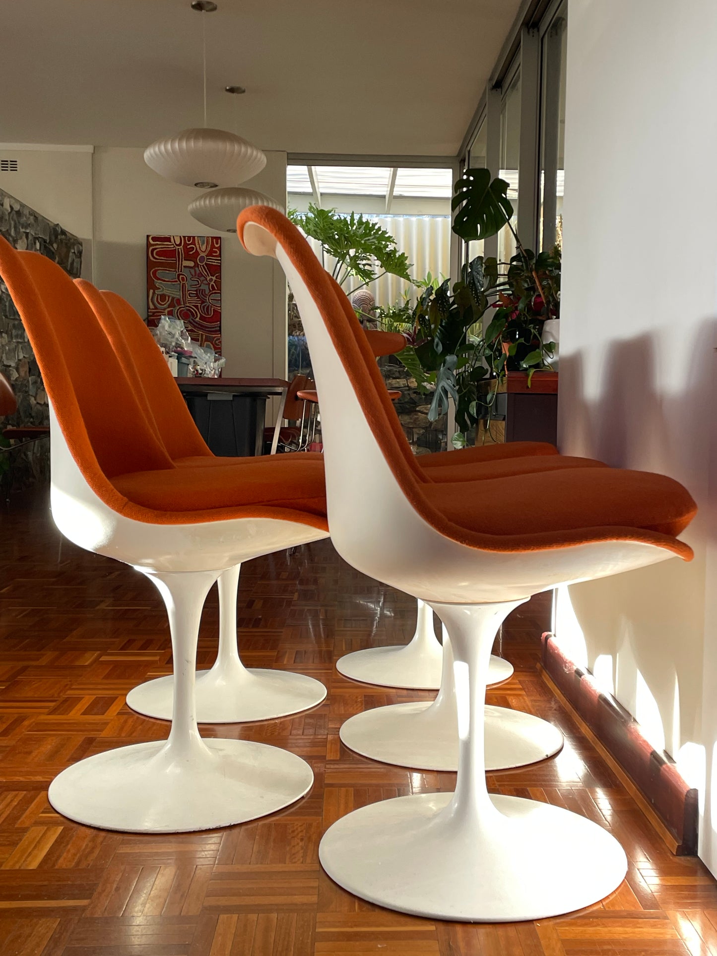 Set of 5 Knoll Tulip Chairs by Eero Saarinen
