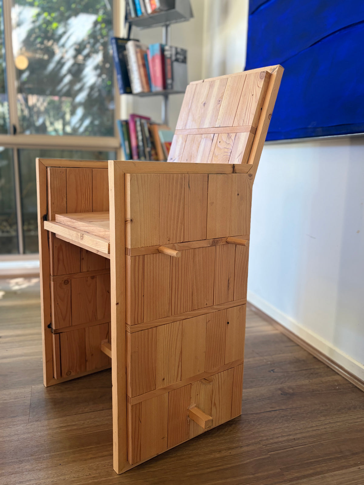 Before Essence Chair