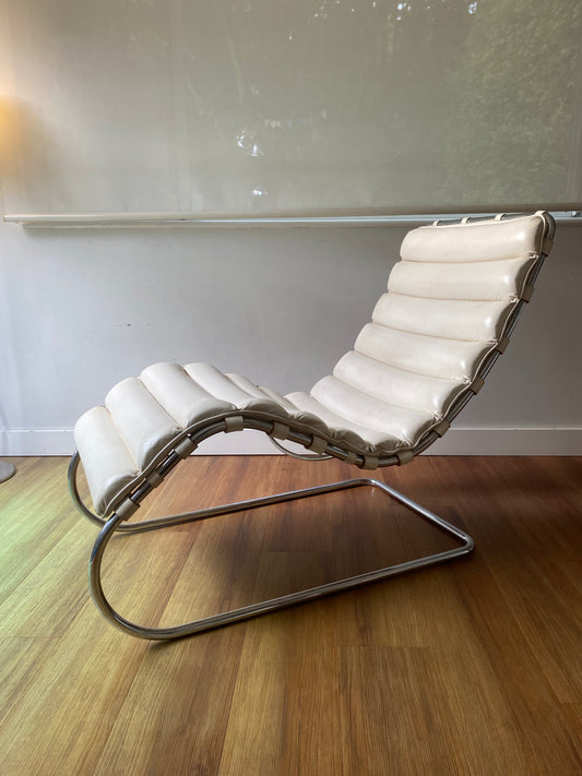 Knoll Mies Van Der Rohe Chaise Lounge