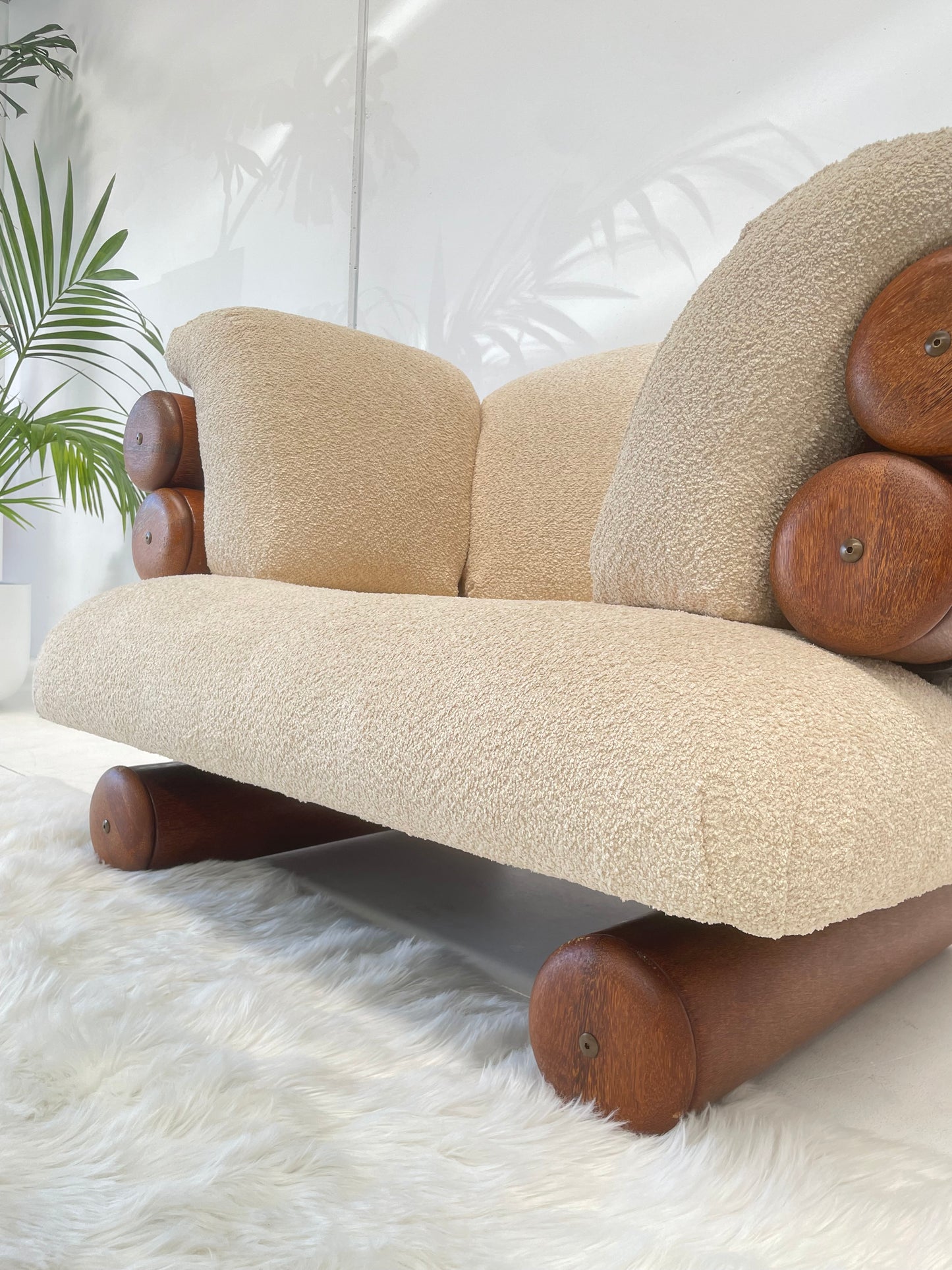 Loungechair by Pacific Green