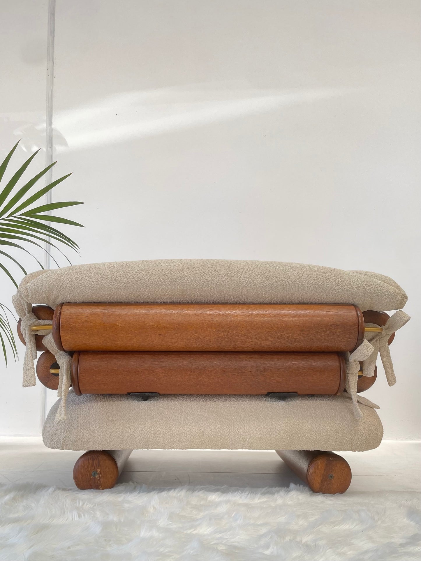 Loungechair by Pacific Green
