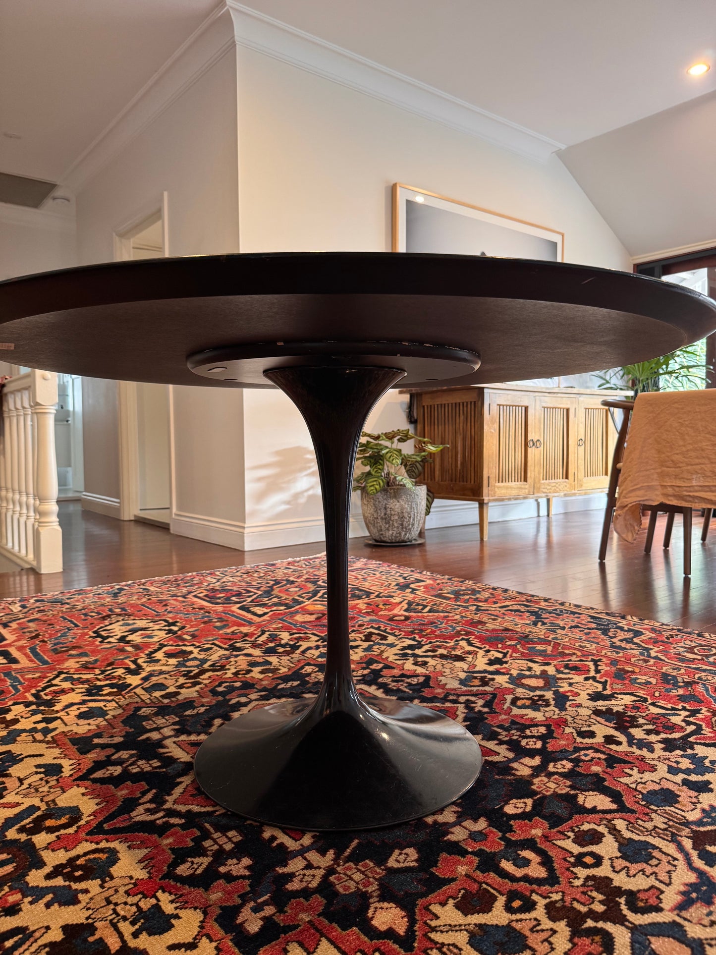 Saarinen Dining Table, Round for Knoll
