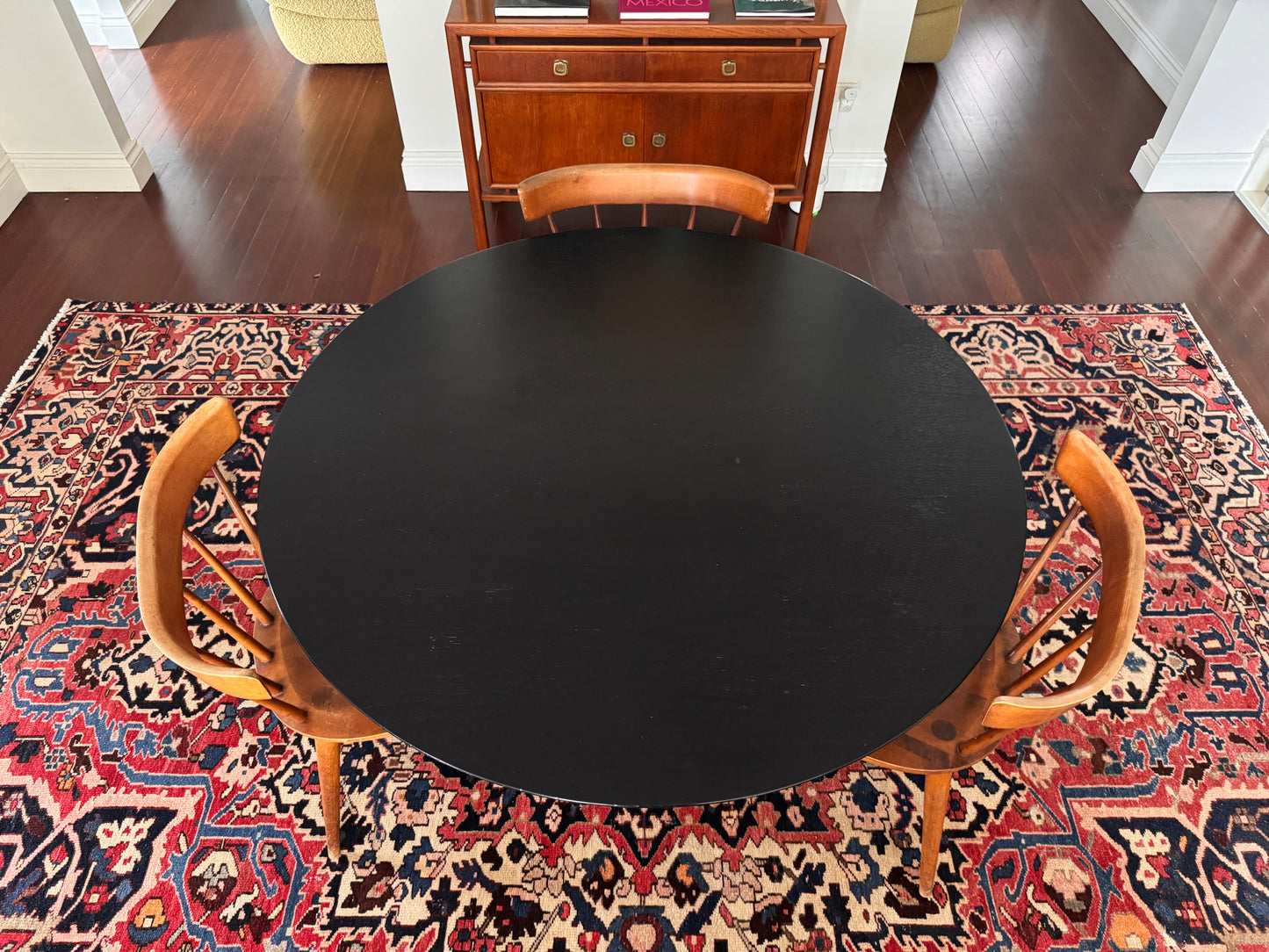 Saarinen Dining Table, Round for Knoll