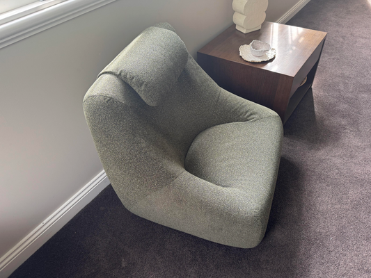 Featherston Numero IV Lounge Chair