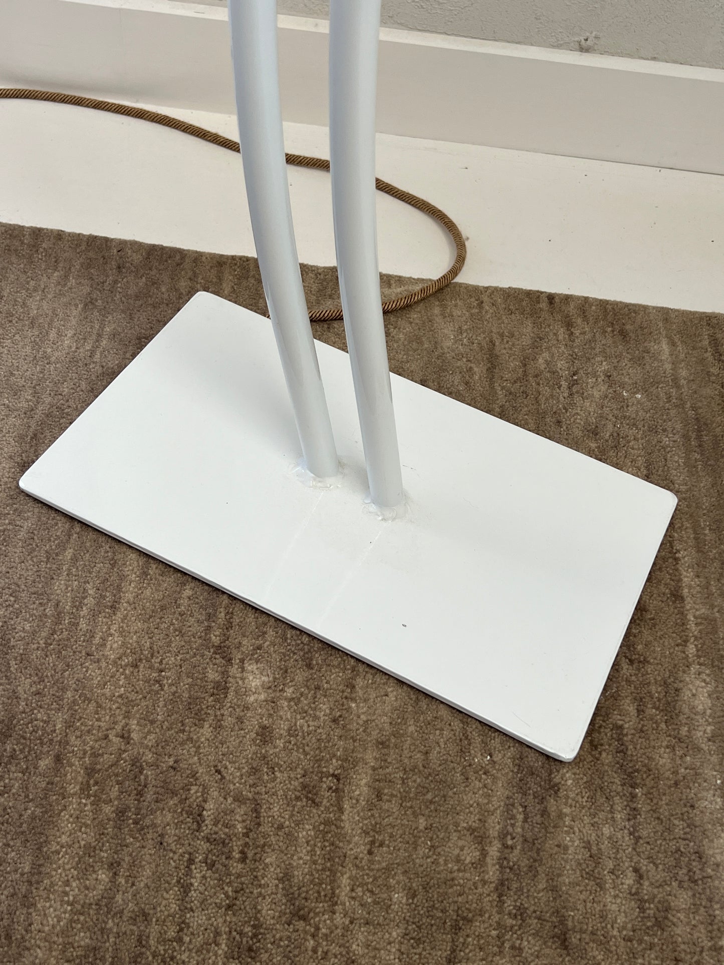 Wavy Floor Lamp with Rattan Shade