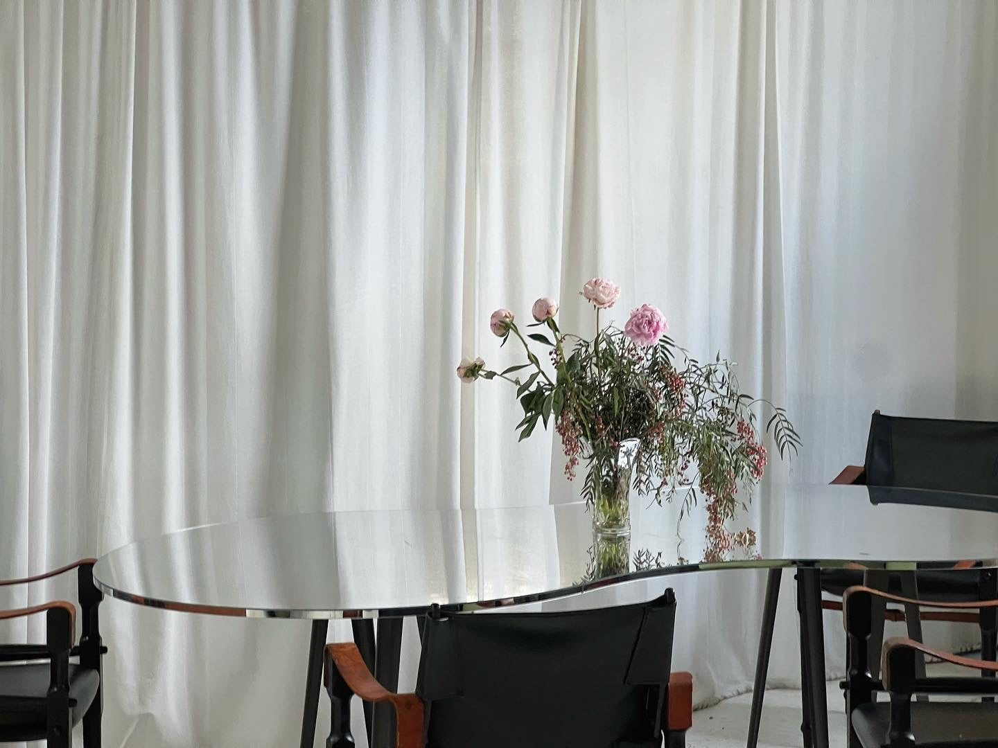 Large Custom Curved Mirrored Table