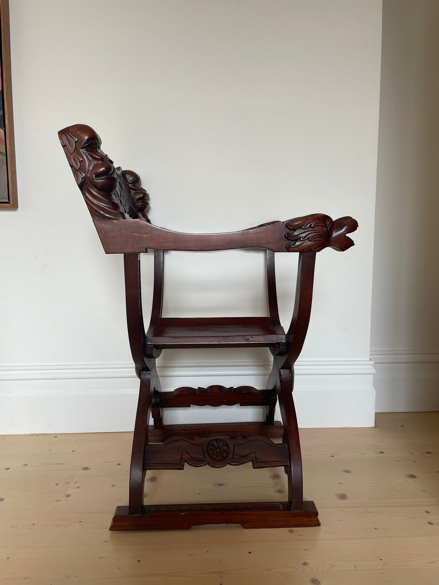Curved Walnut Italian Savonarola Chair