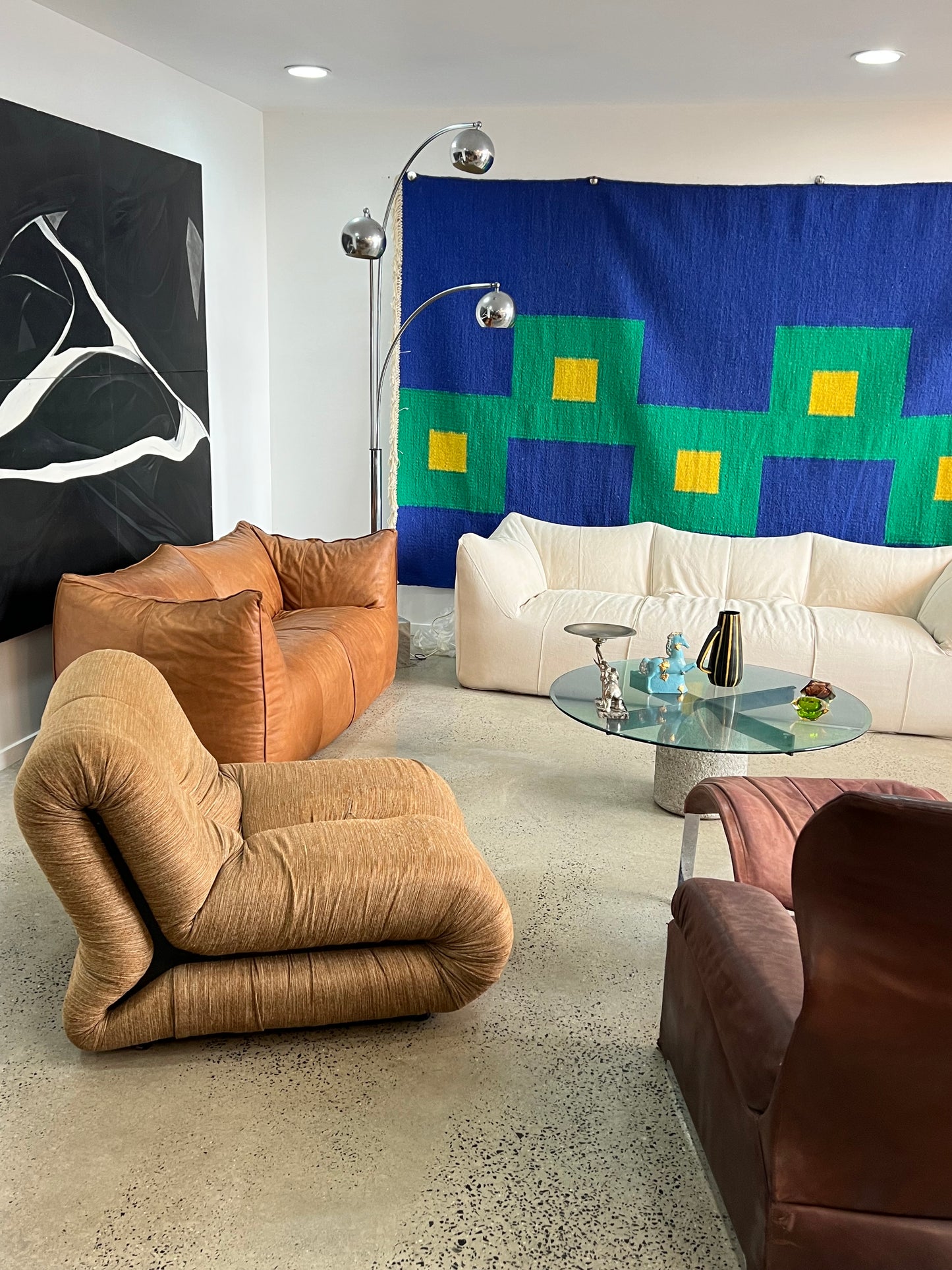 - Claudio Vagnoni for 1P, 'Pagru' Lounge Chair in Original Brow Fabric, 1960s