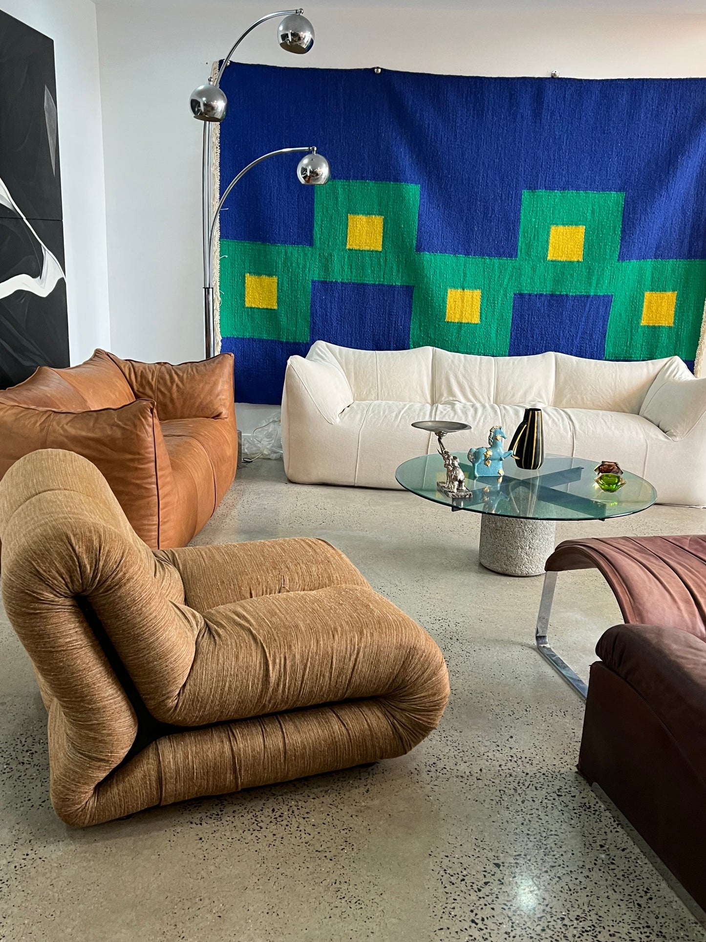 - Claudio Vagnoni for 1P, 'Pagru' Lounge Chair in Original Brow Fabric, 1960s