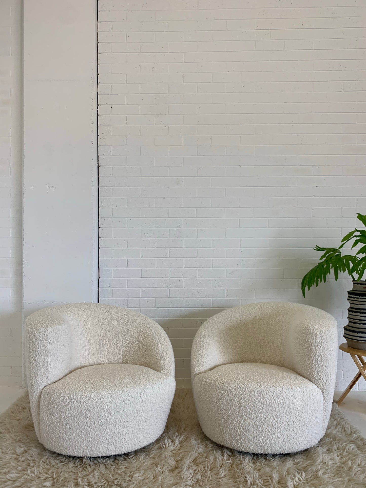 Gorgeous Boucle Vladimir Kagan Style Swivel Tub Chair