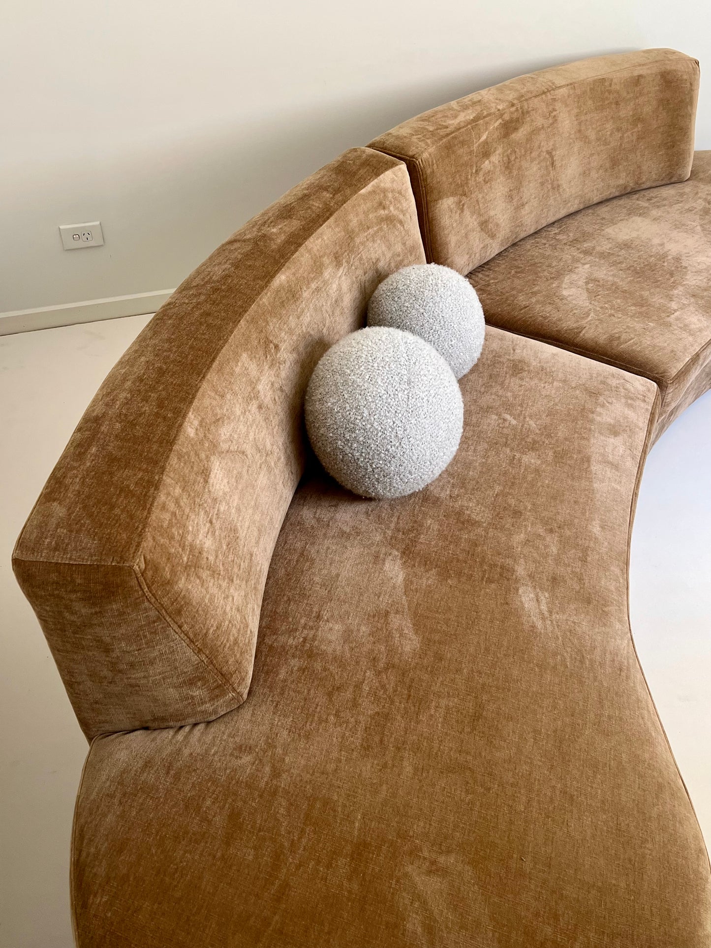 Vintage Curved Sofa in Caramel Velvet - Fully Refurbished