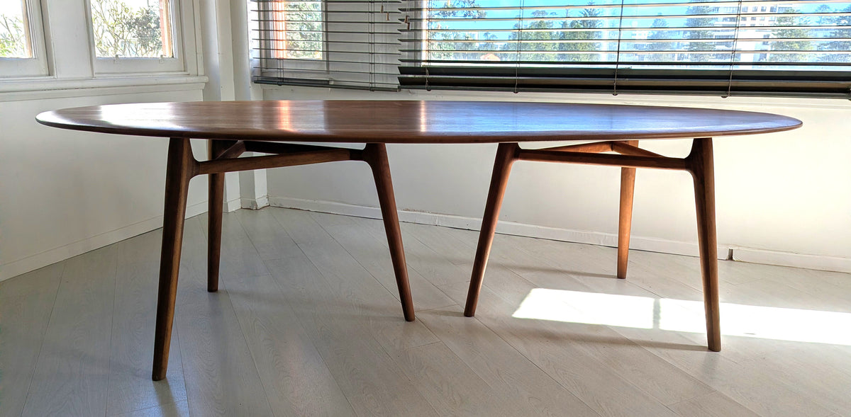 Oval Solo Dining Table by Neri & Hu