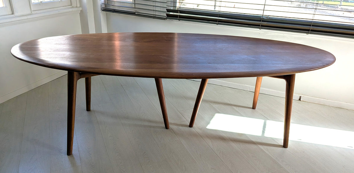 Oval Solo Dining Table by Neri & Hu