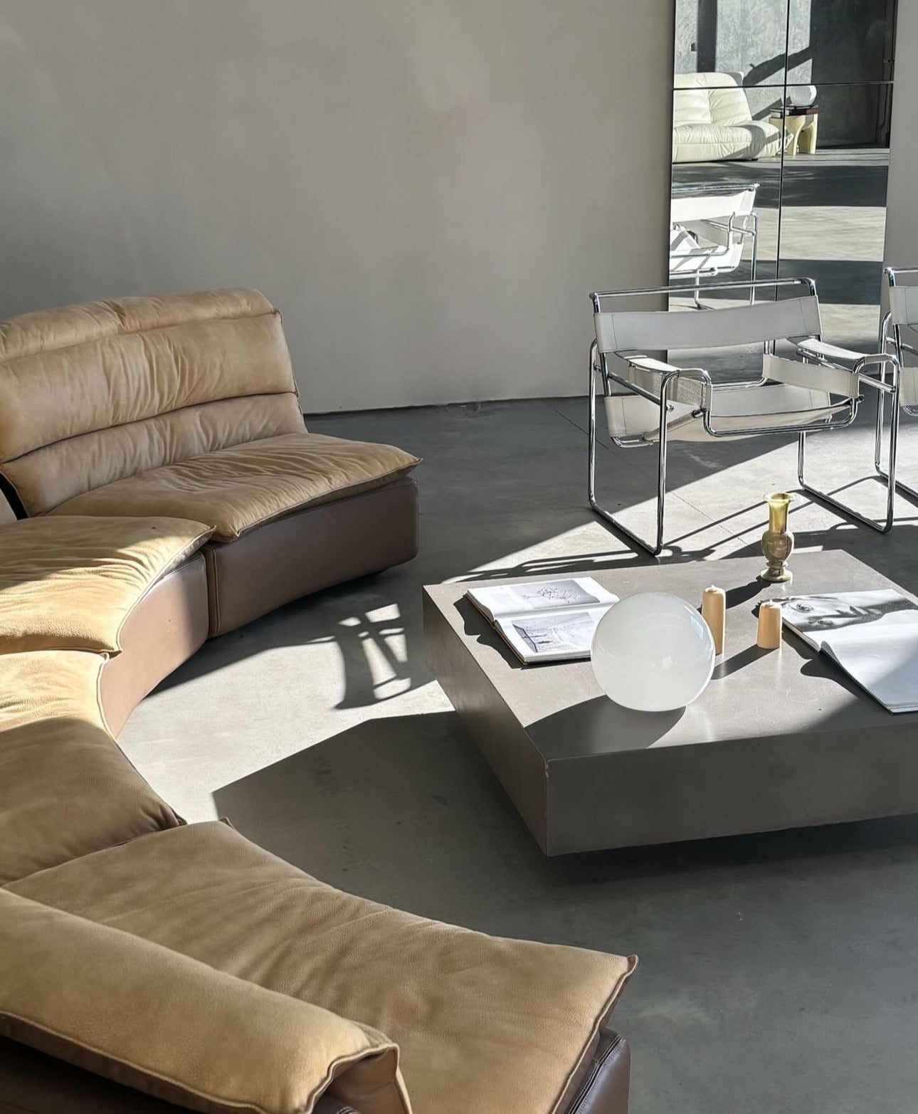 Italian ‘Bogo’ Sofa by Carlo Bartoli for Rossi do Albizzate 1980s