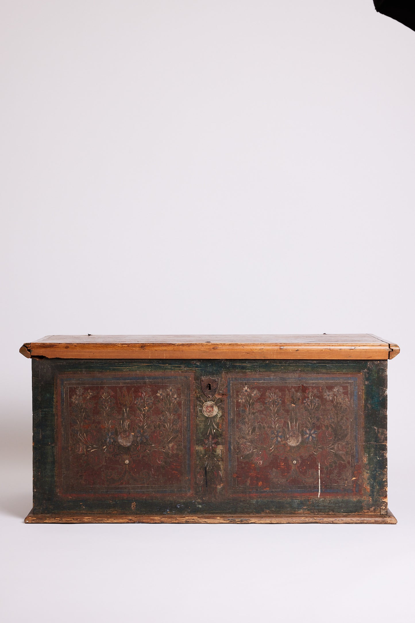 Antique Arts & Crafts Pine Blanket Chest Trunk