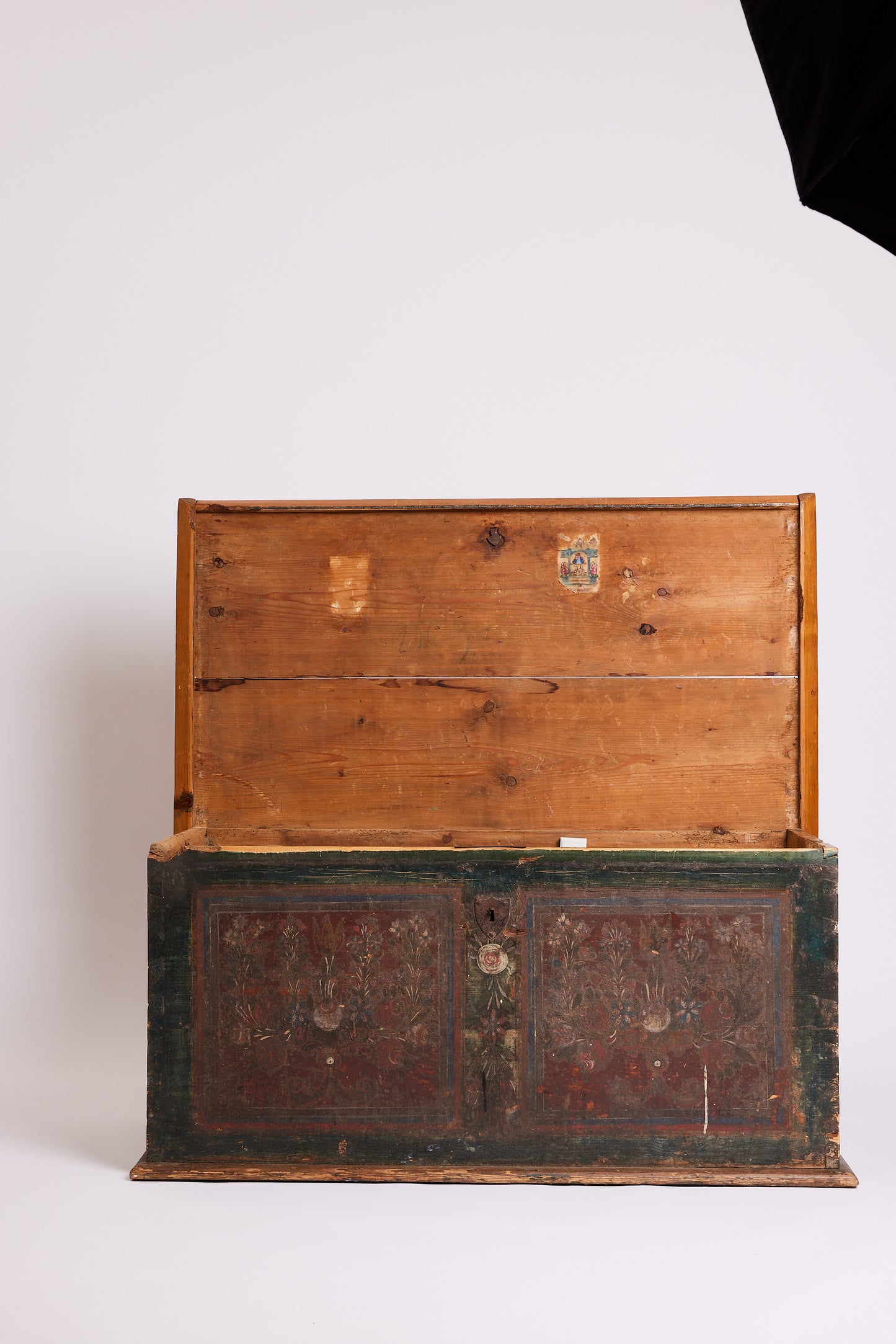 Antique Arts & Crafts Pine Blanket Chest Trunk