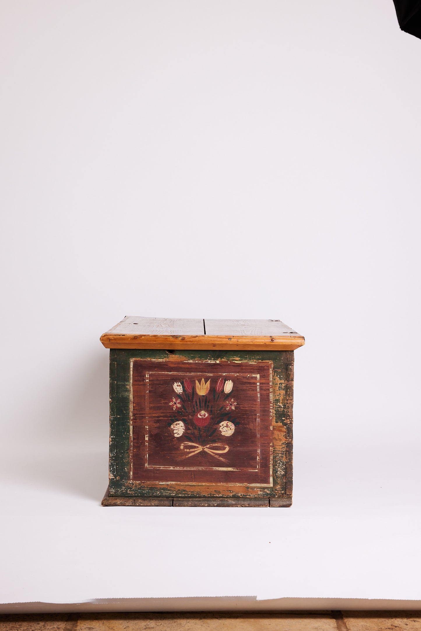 Antique Arts & Crafts Pine Blanket Chest Trunk