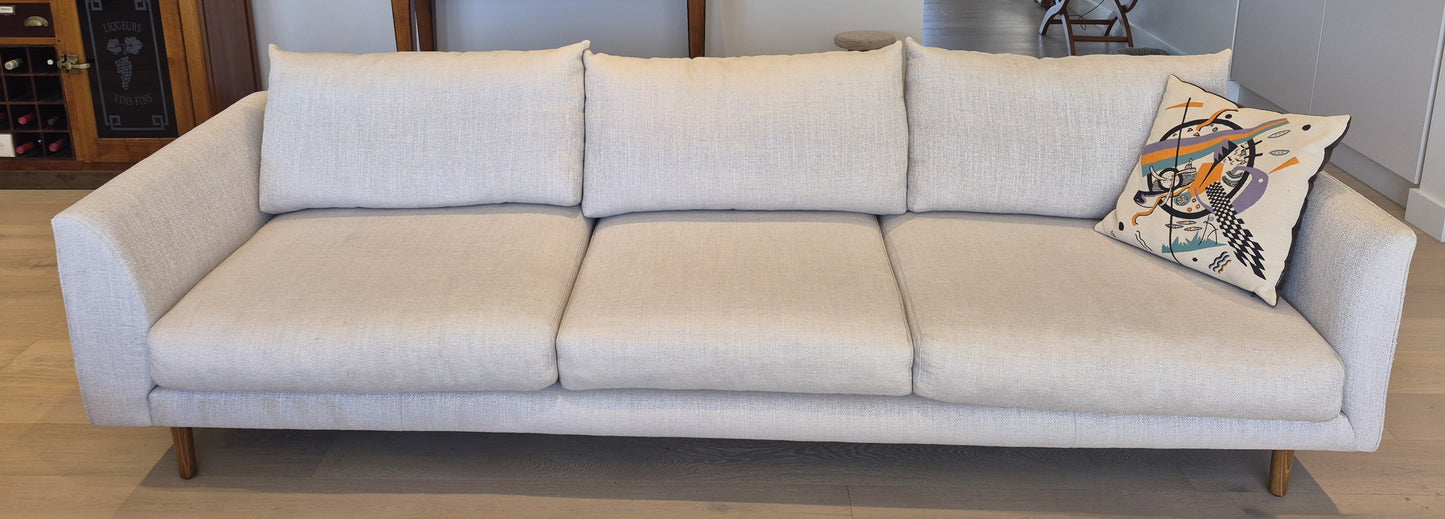 Fanuli designed modular sofa