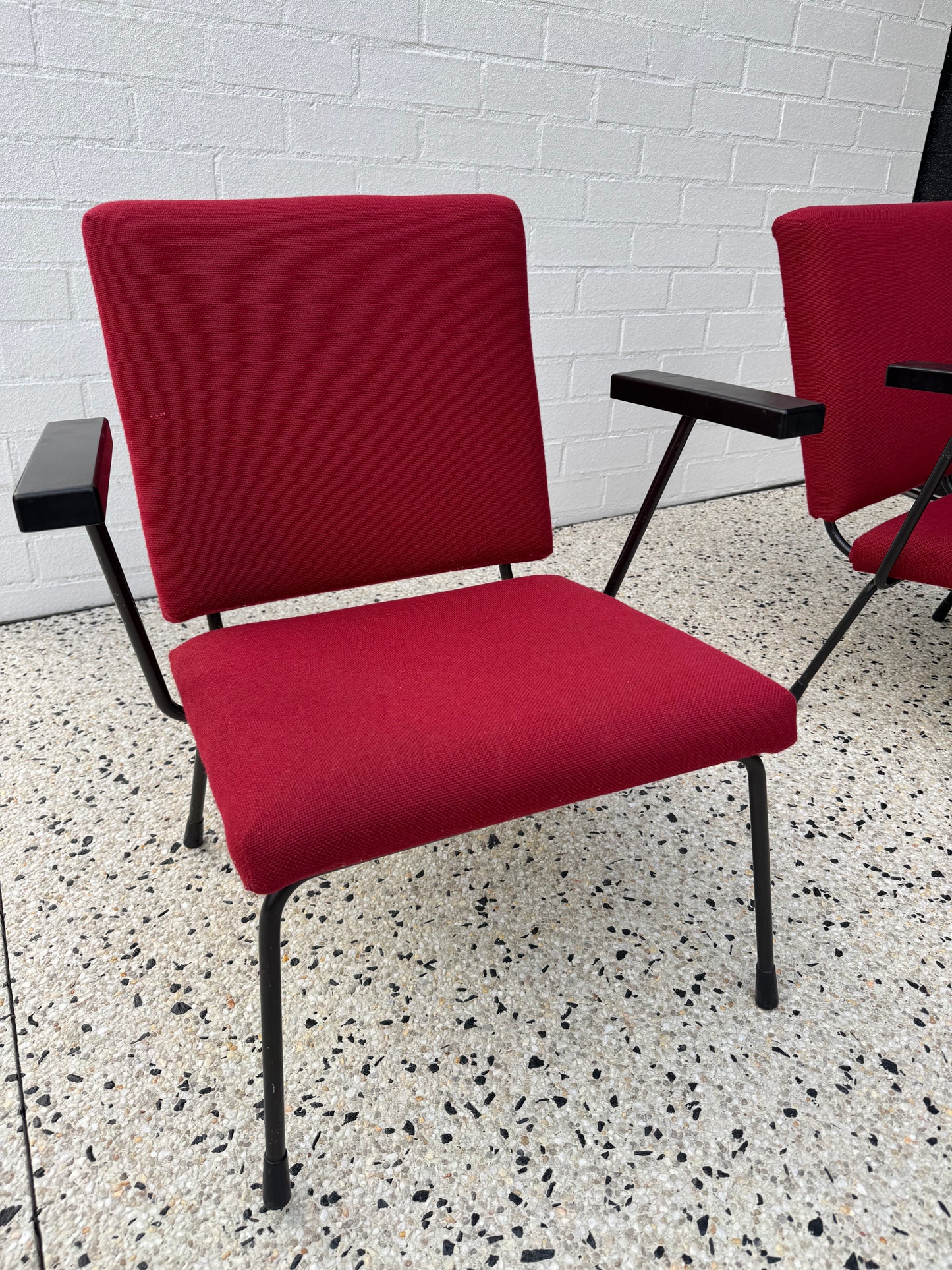 Pair of 415/1401 lounge chair by Wim Rietveld