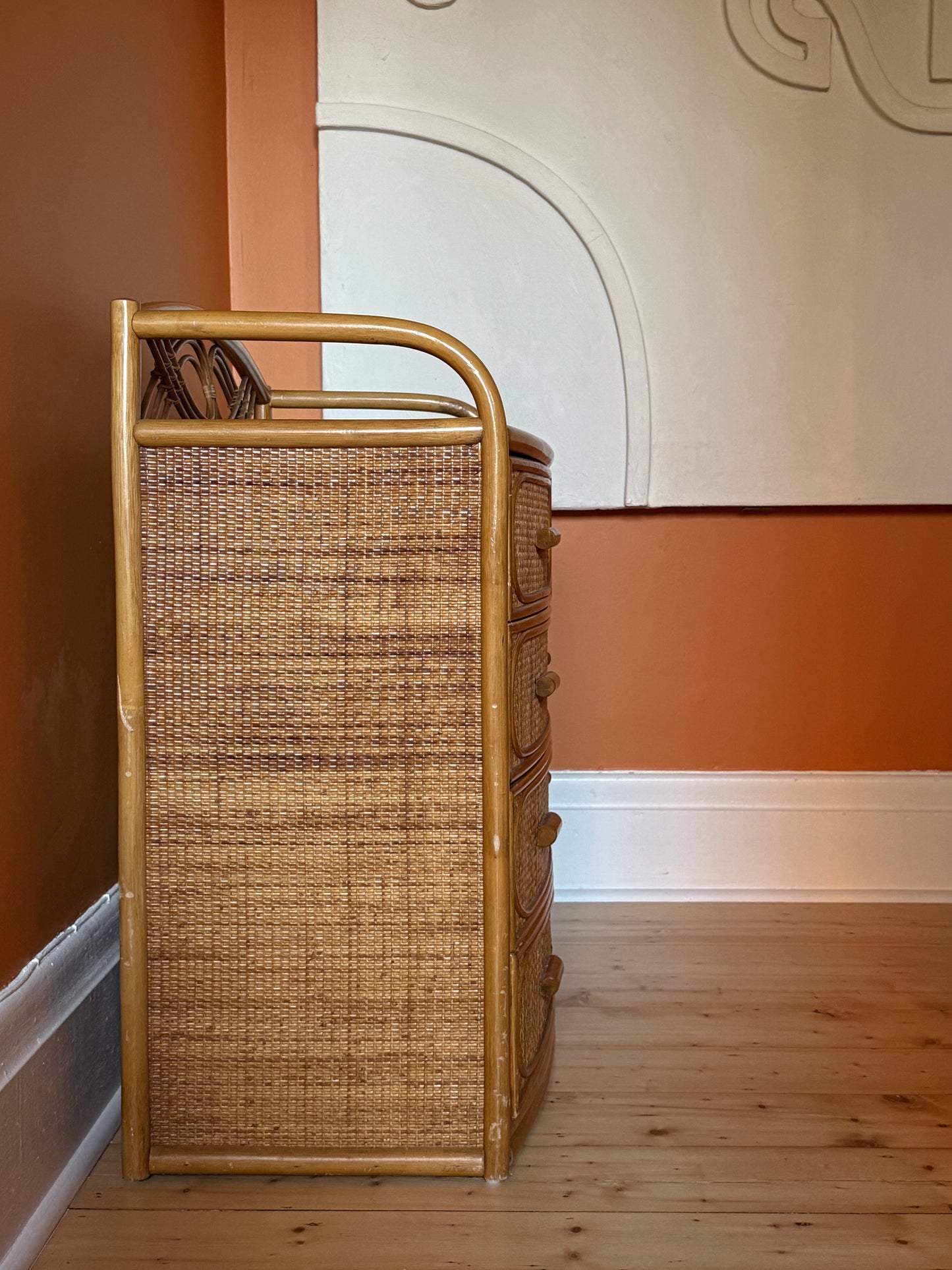 Vintage Chest of Drawers