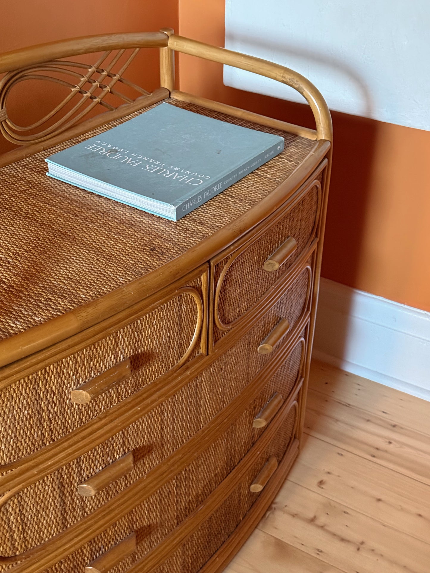 Vintage Chest of Drawers