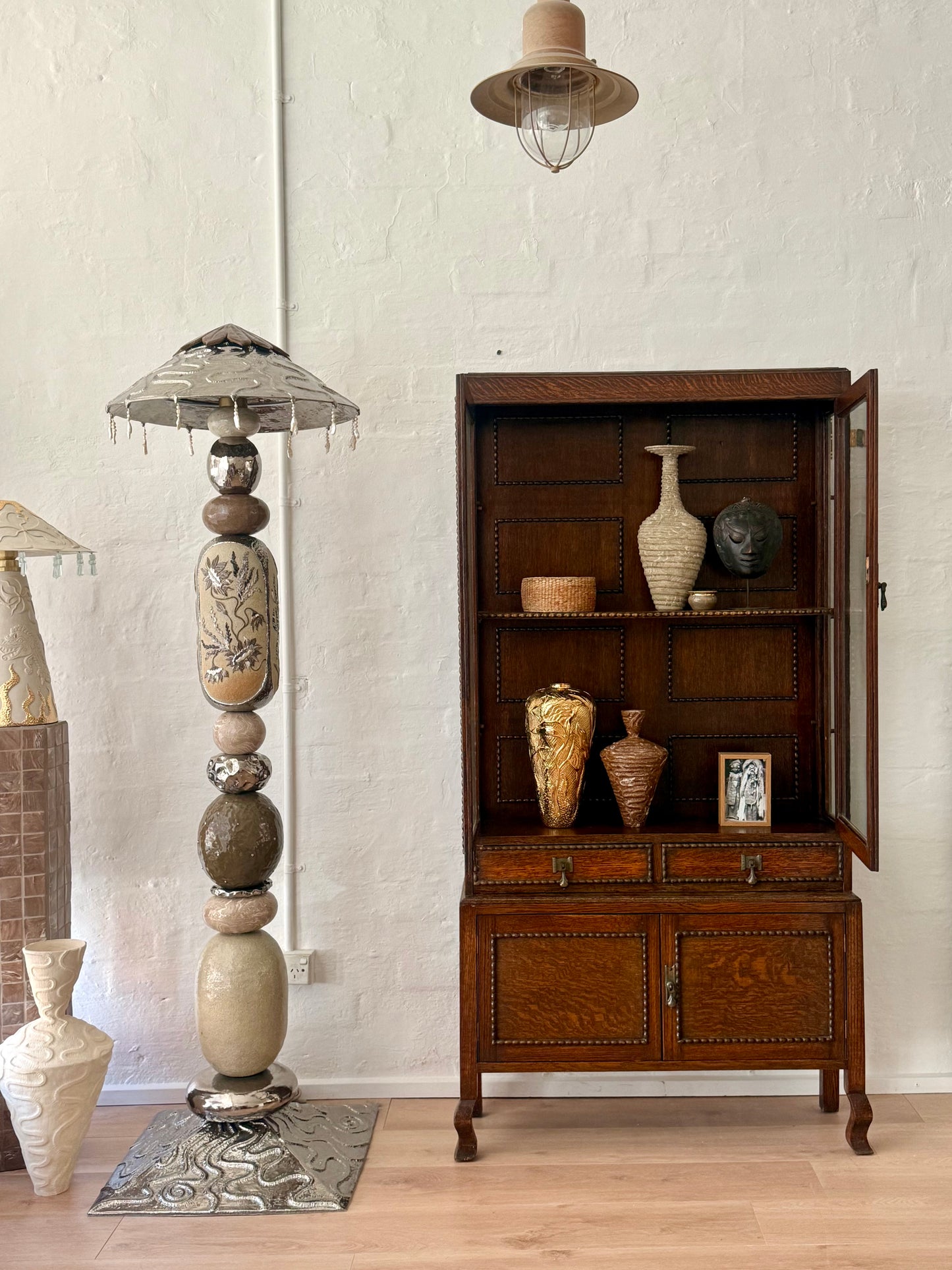 Antique Arts & Crafts Oak Display Cabinet (c.1905–1925)