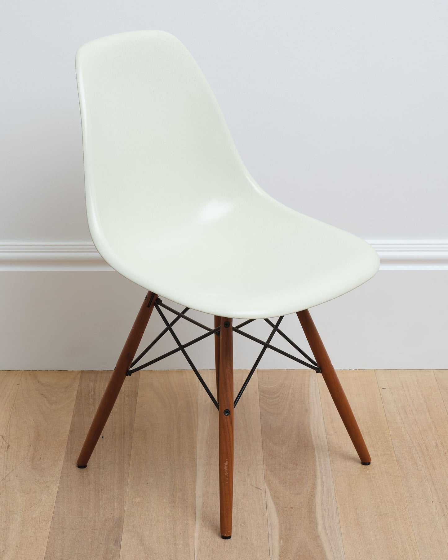 Eames Moulded Fibreglass Chair