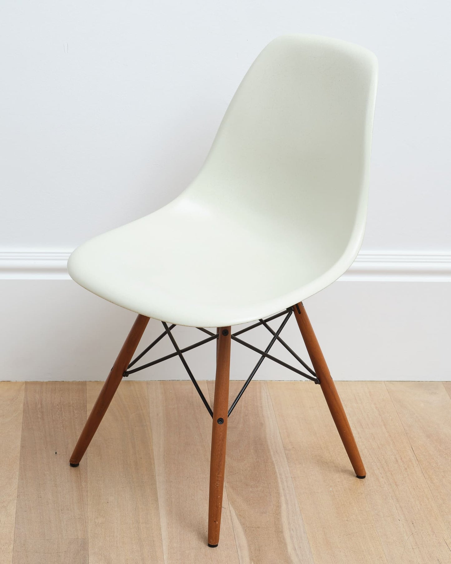 Eames Moulded Fibreglass Chair
