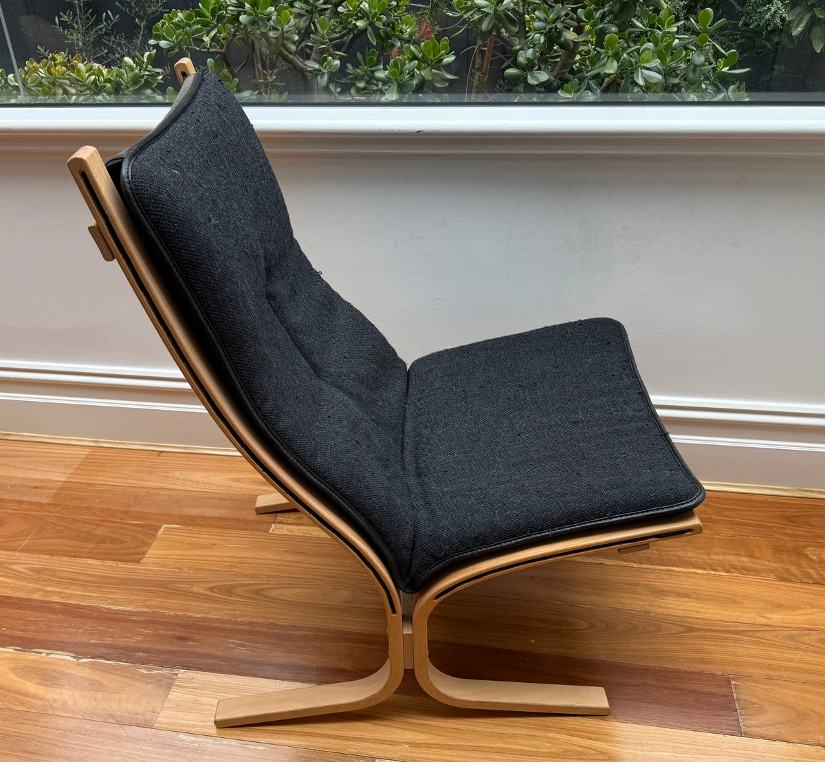 Pair of Siesta Fiora Chairs by Ingmar Relling