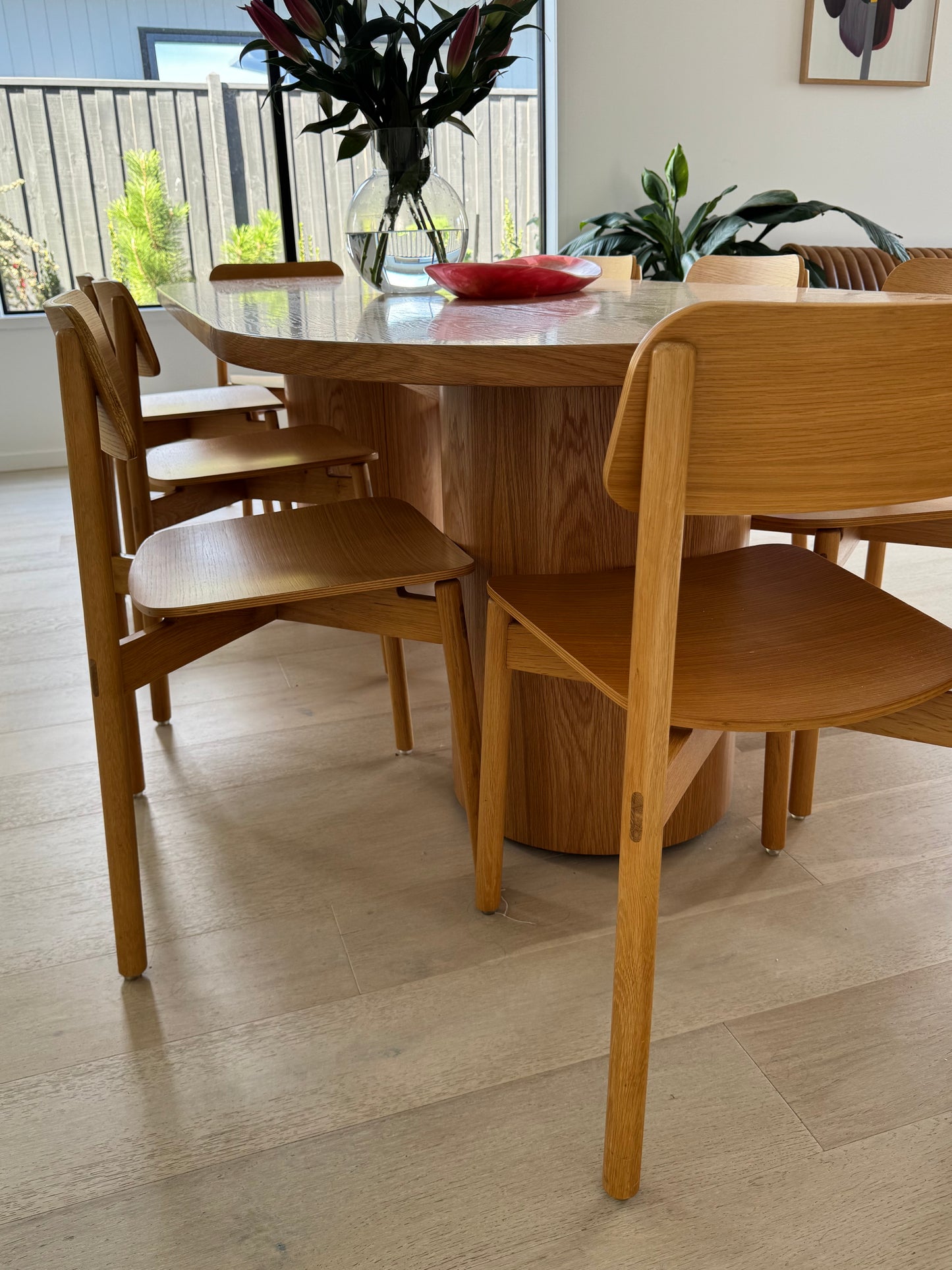 Nomi Gathering Oval Table & Set of Eight Chairs