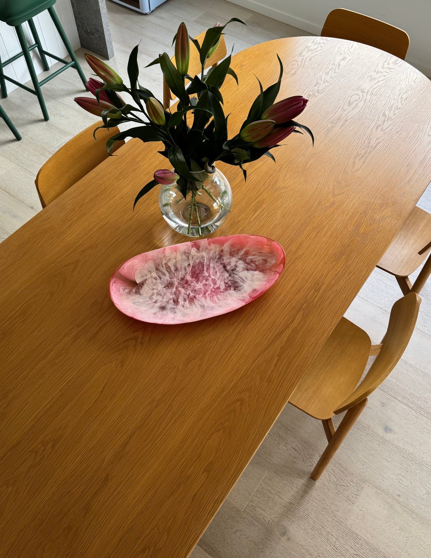 Nomi Gathering Oval Table & Set of Eight Chairs
