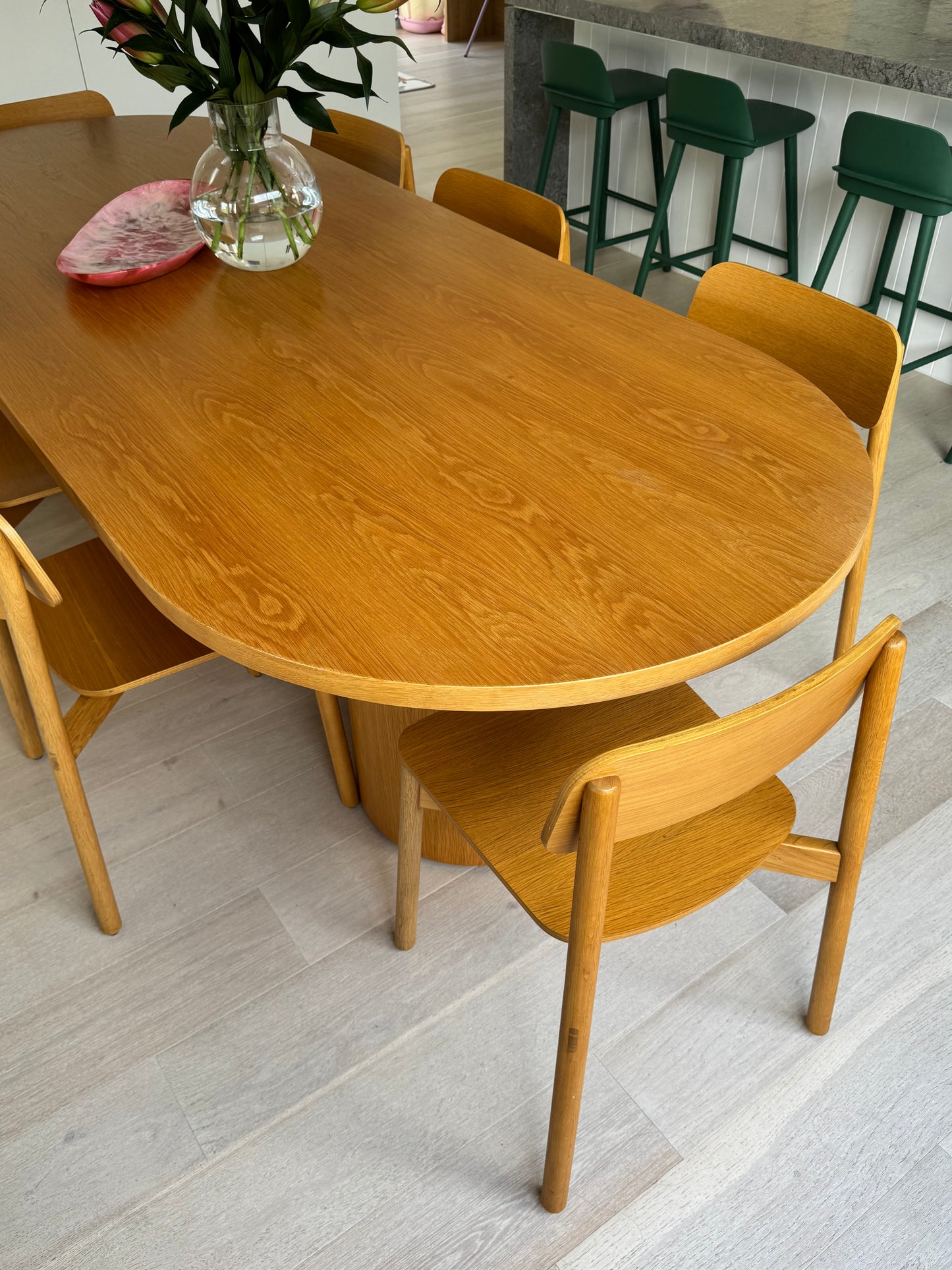 Nomi Gathering Oval Table & Set of Eight Chairs