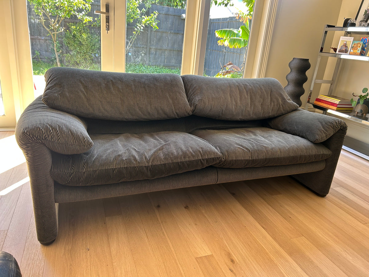 Original Maralunga 2.5 Seater Sofa by Magistretti for Cassina