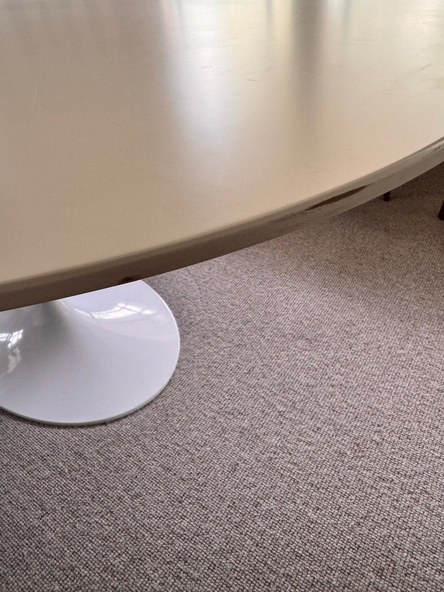 Eero Saarinen Tulip Table for Knoll