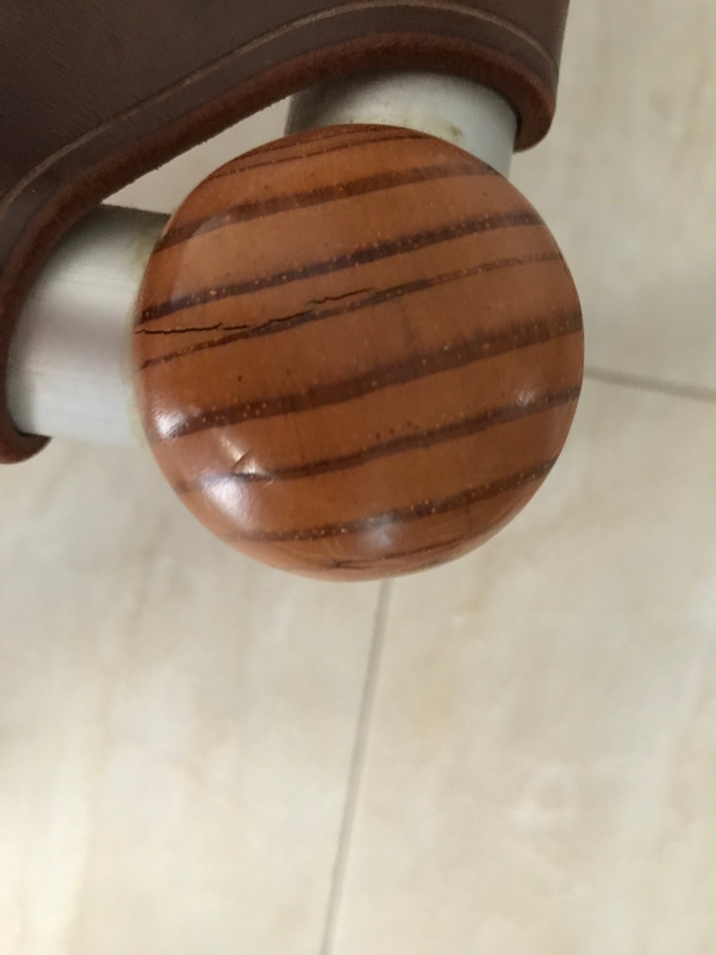 Robert Dunlop Dining Table and Chairs