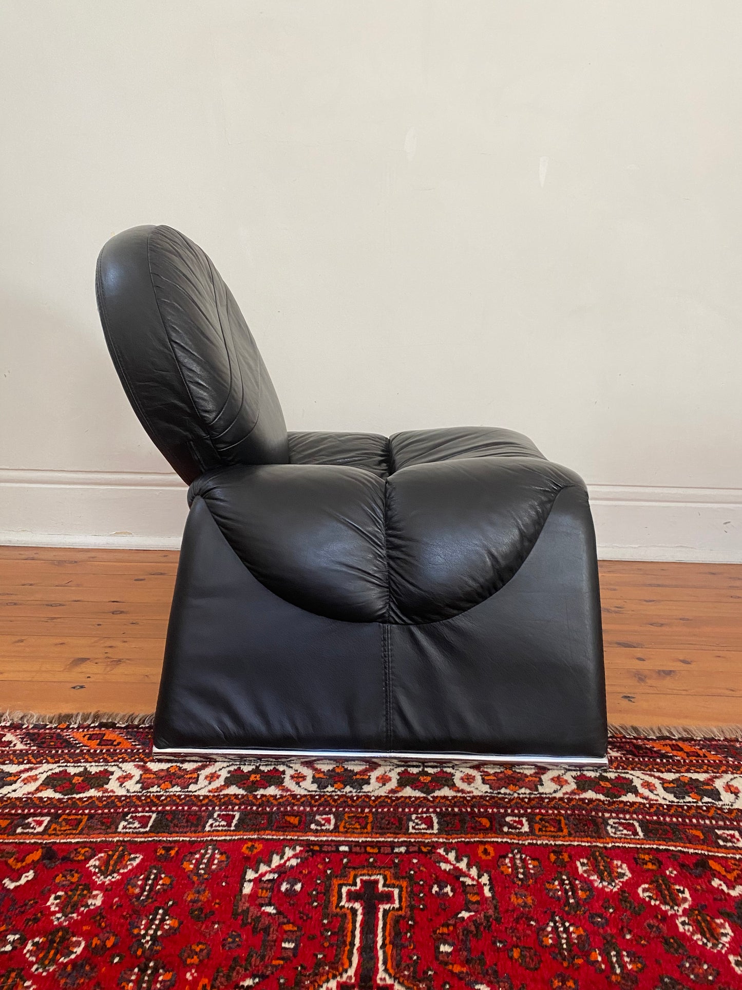 Calypso C35 Chair by Vittorio Introini