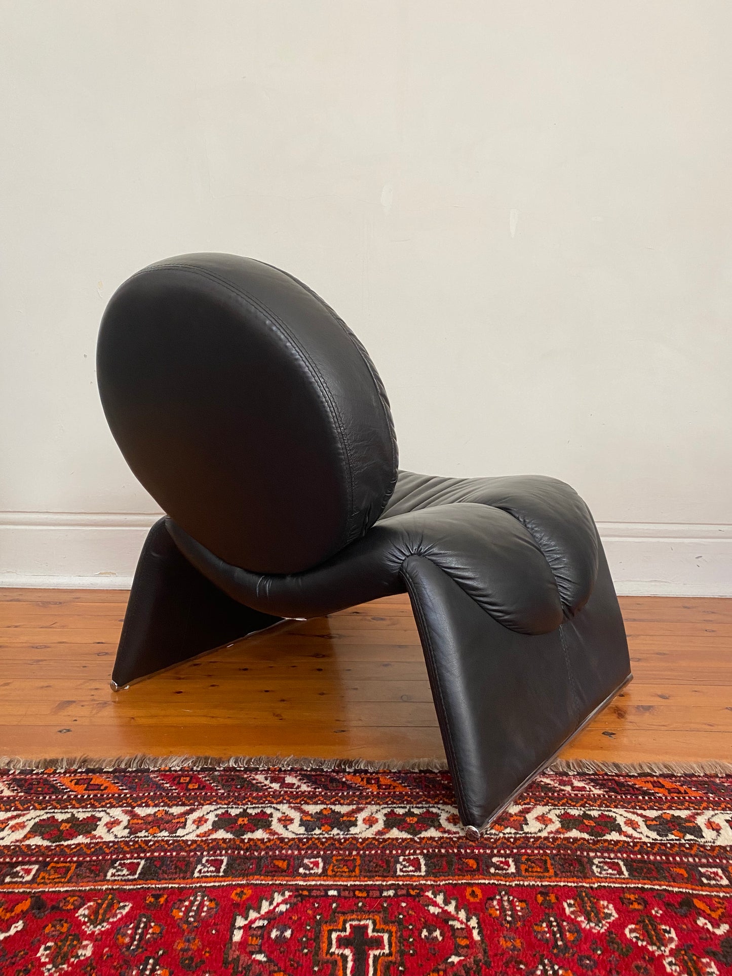 Calypso C35 Chair by Vittorio Introini