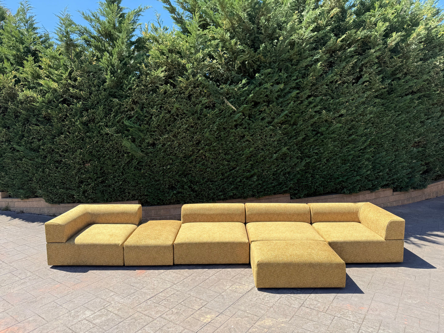 On Hold Large Six Piece Modular Set