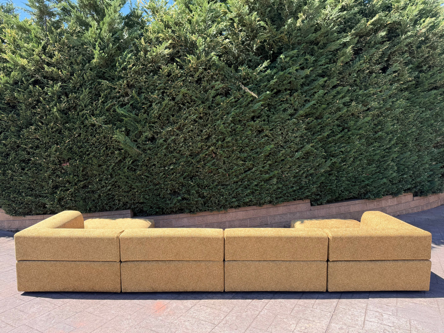 On Hold Large Six Piece Modular Set