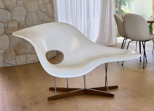 Eames La Chaise Chair