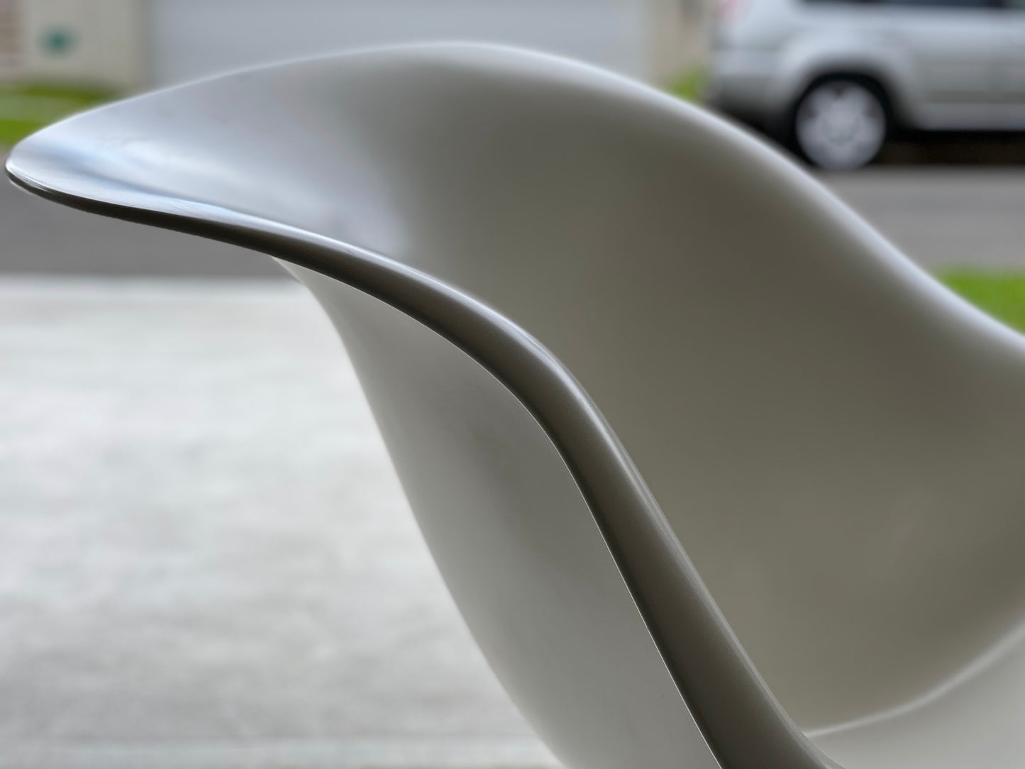 Eames La Chaise Chair
