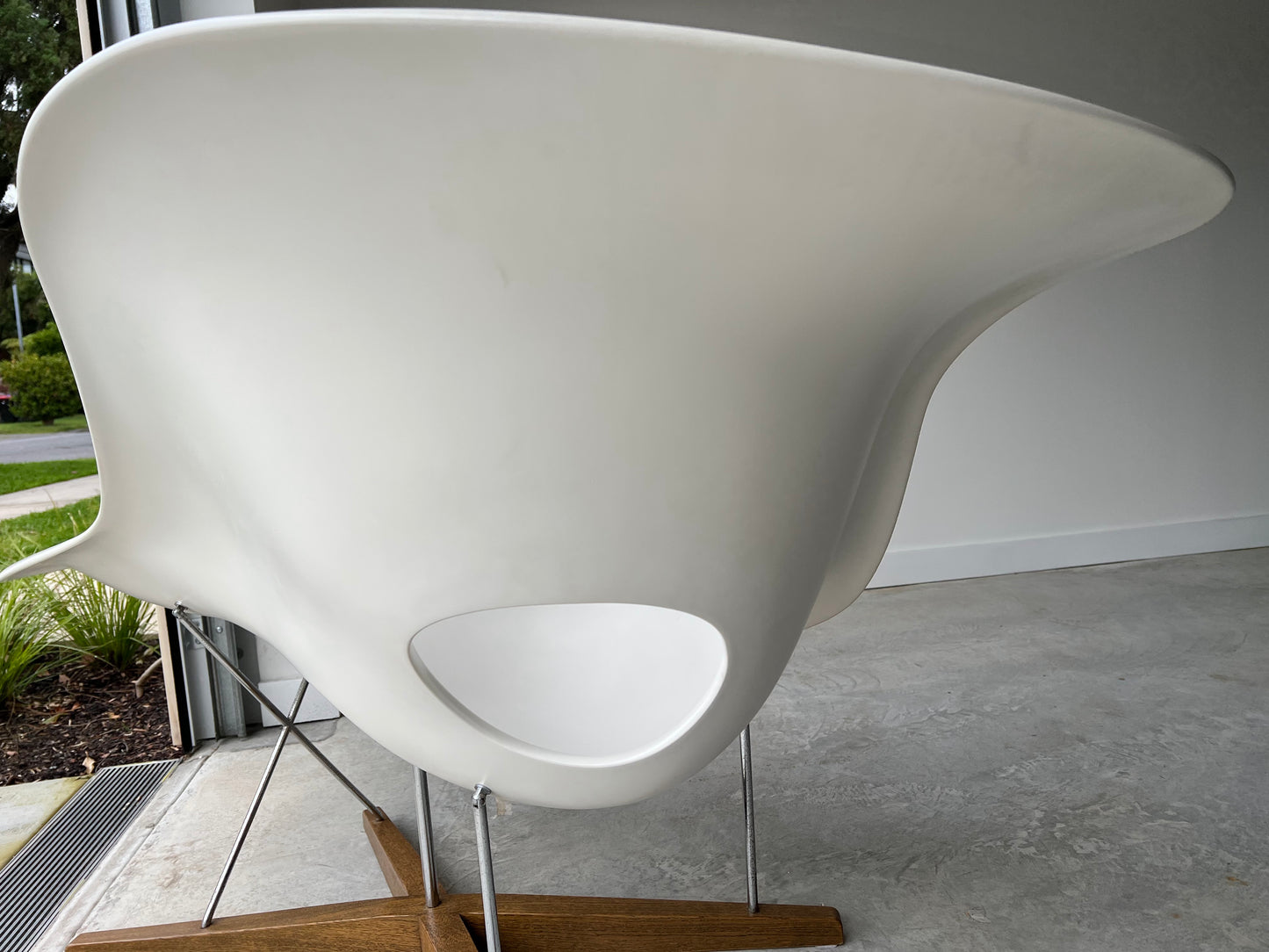 Eames La Chaise Chair
