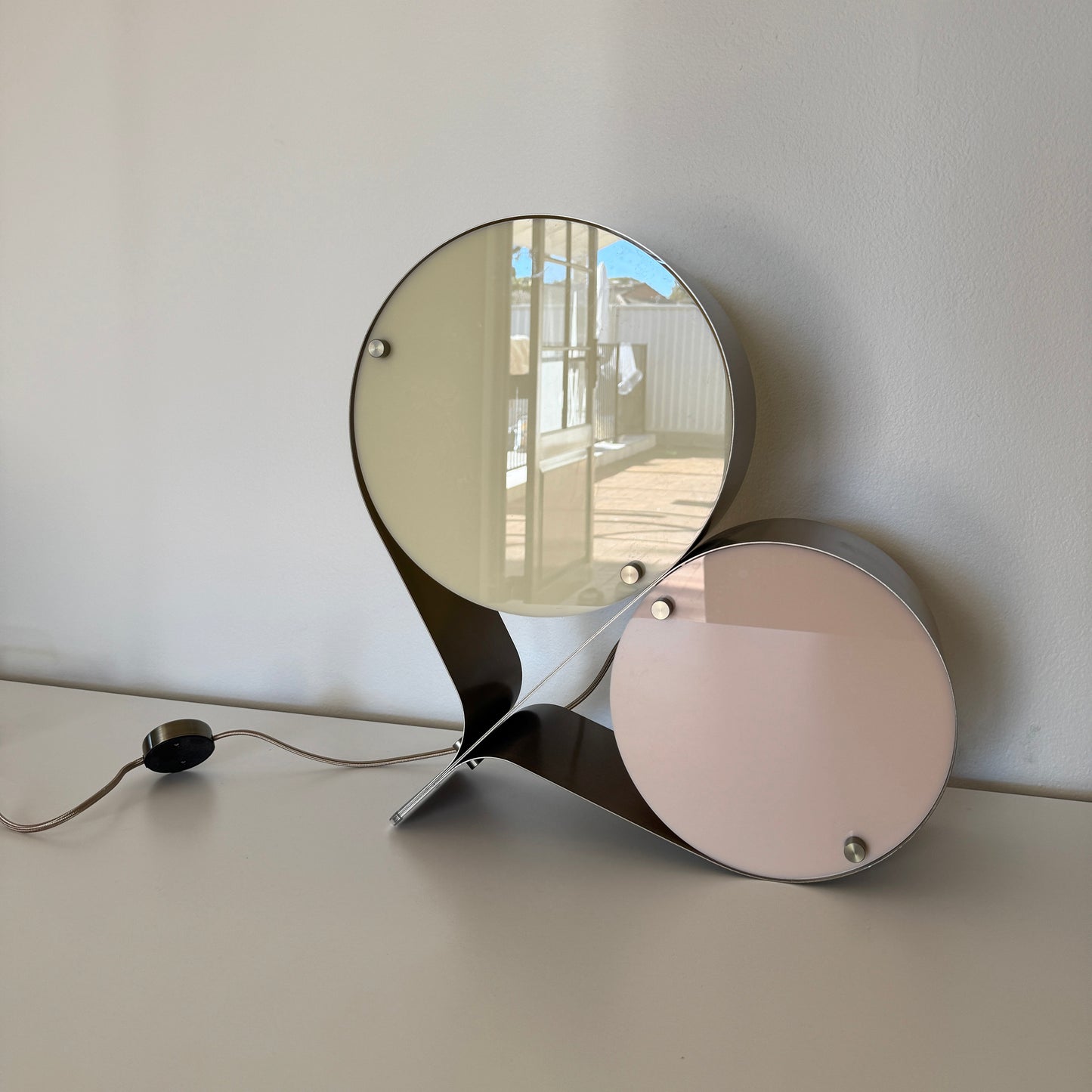 GUBI Coppia Table Lamp / Ivory & Blush