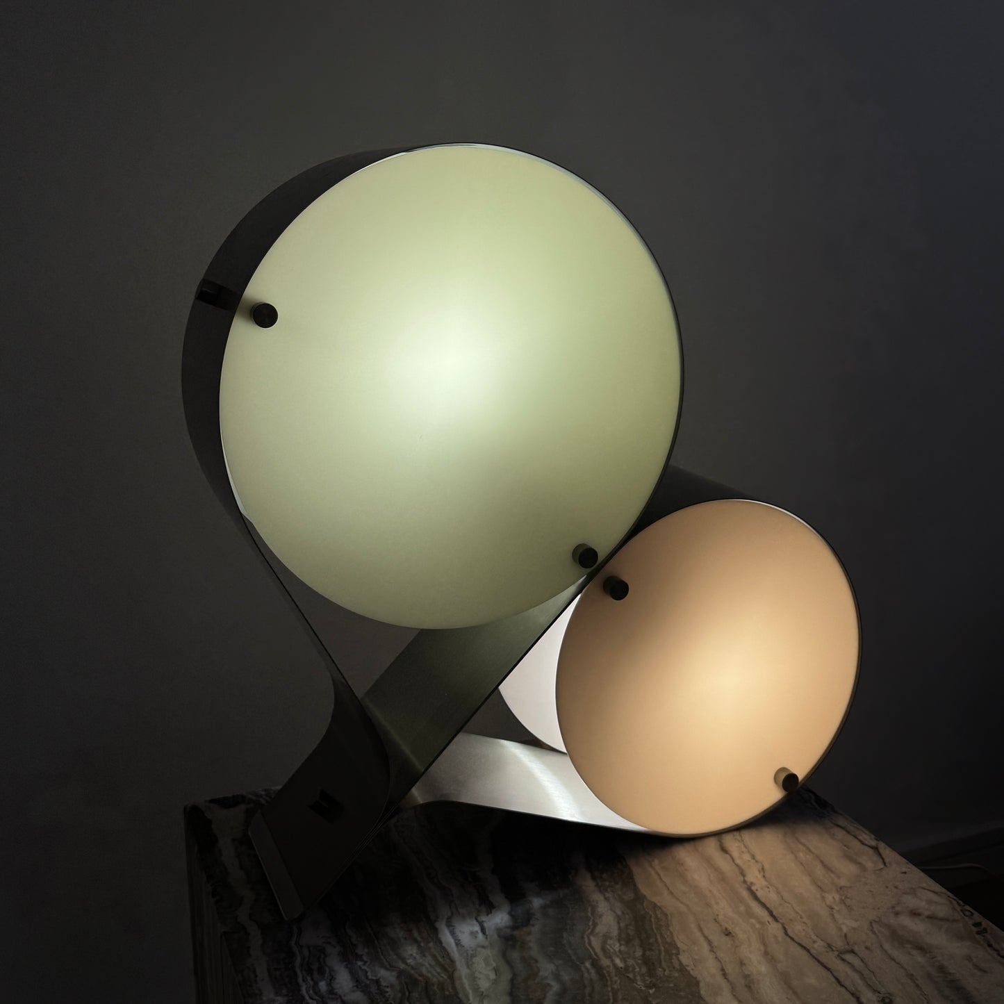 GUBI Coppia Table Lamp / Ivory & Blush