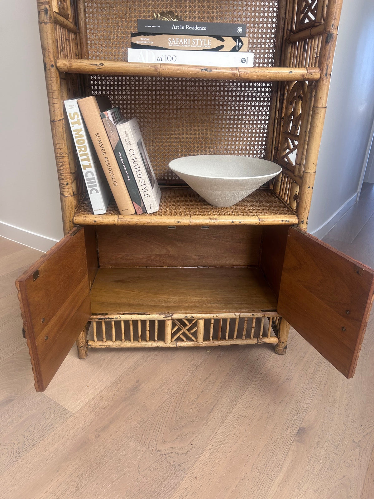 Vintage Chinoiserie Bamboo & Cane Pagoda Étagère
