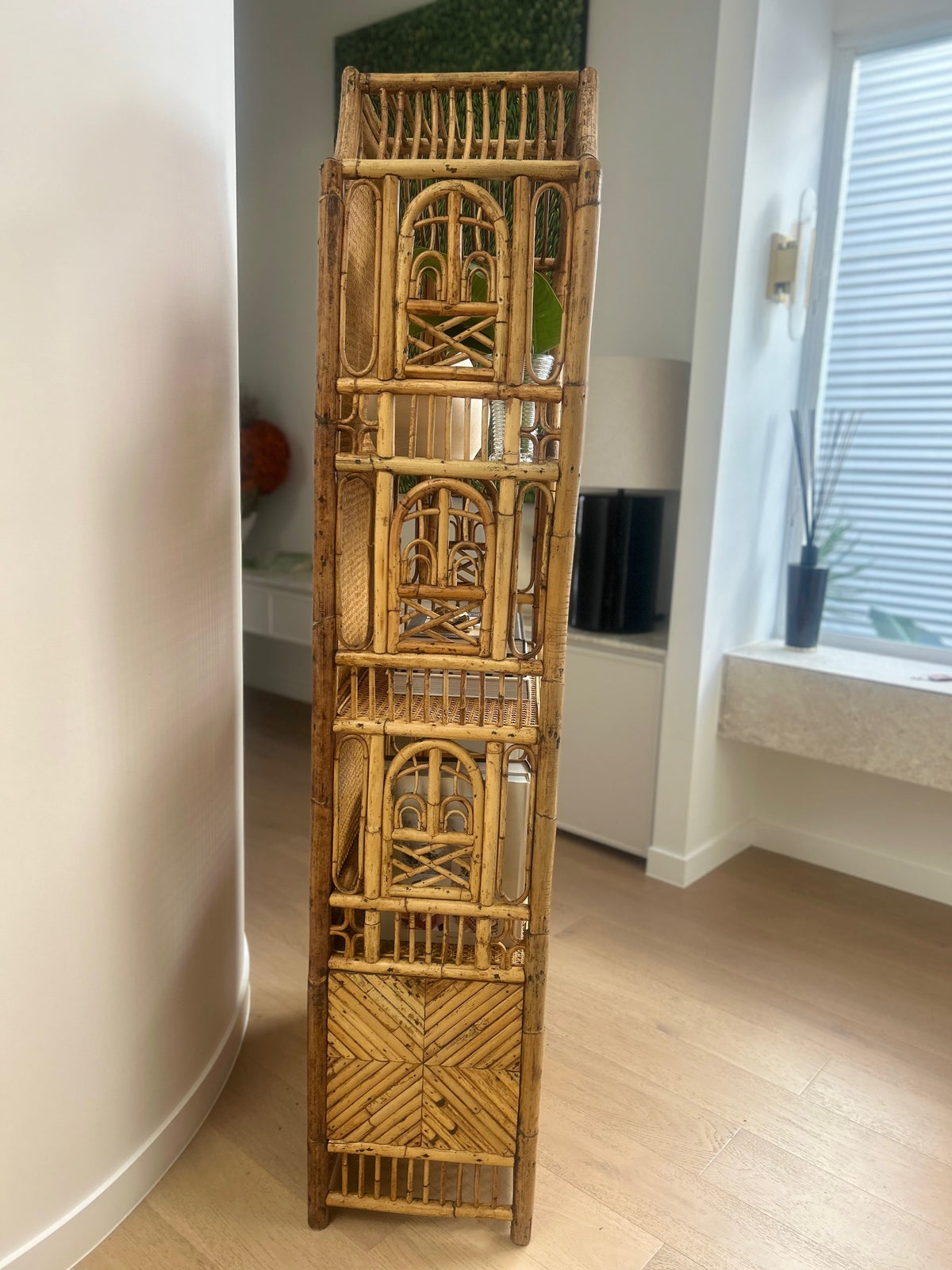 Vintage Chinoiserie Bamboo & Cane Pagoda Étagère